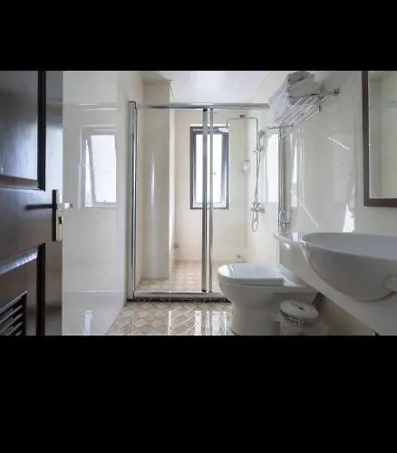 Luxury Ii Hotel